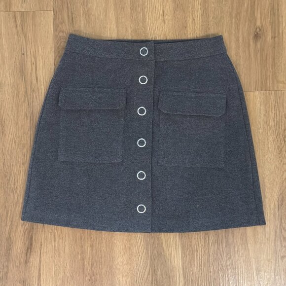 Simons TWIK Gray Button-Up Skirt | High Waisted | Size Medium | Usable P… - Picture 2 of 7